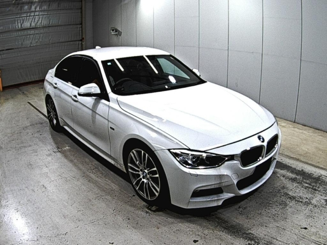 BMW 3 SERIES