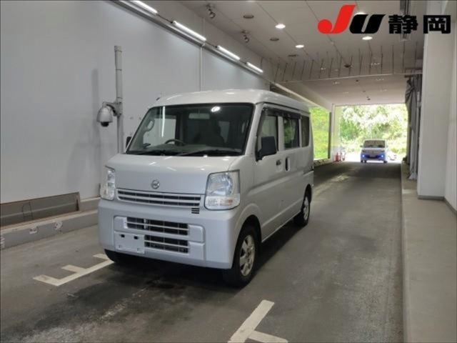 NISSAN CLIPPER VAN
