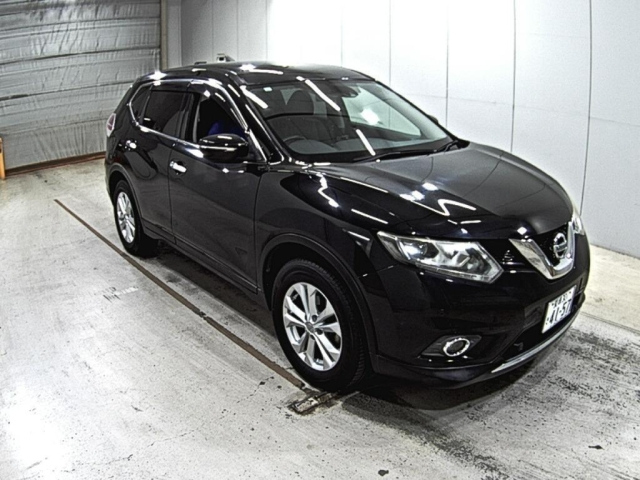 NISSAN X-TRAIL
