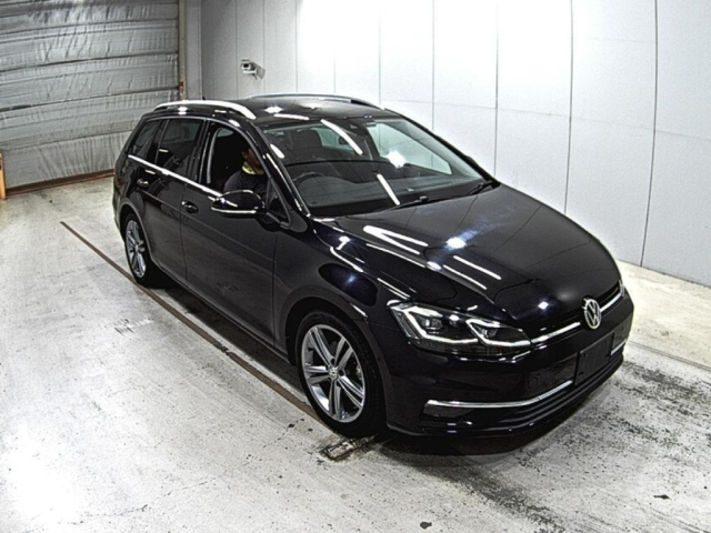 VOLKSWAGEN GOLF VARIANT