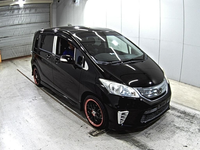HONDA FREED