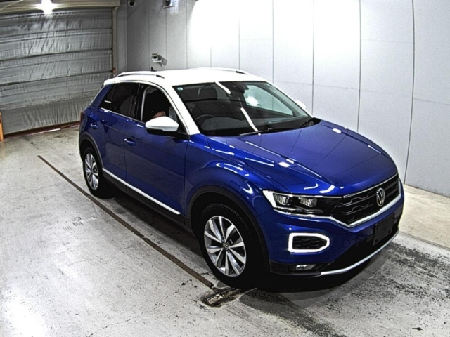 VOLKSWAGEN T-ROC