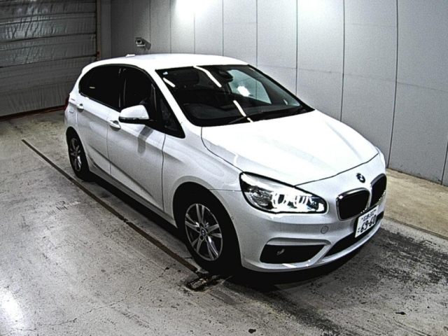 BMW 2 SERIES