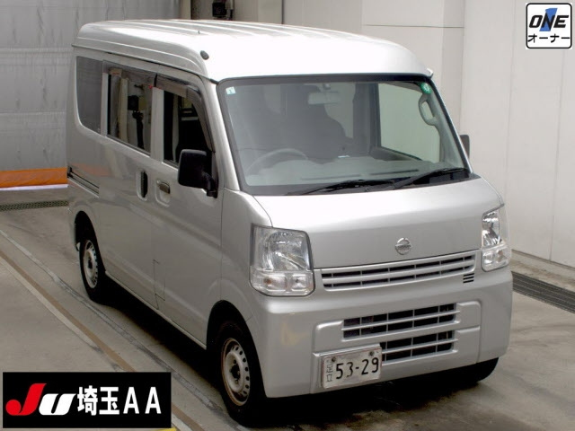 NISSAN CLIPPER VAN