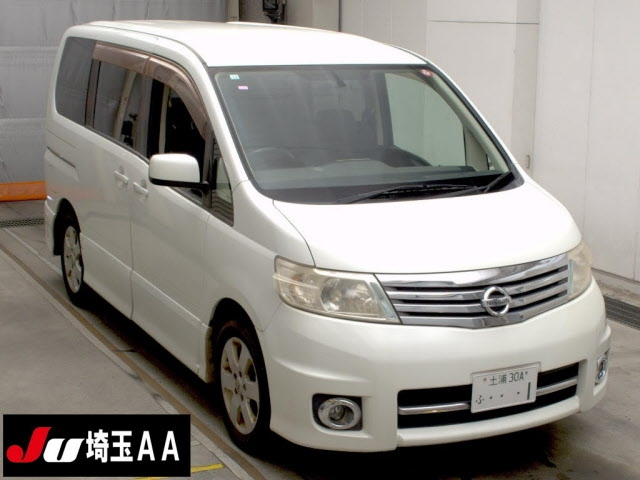 NISSAN SERENA