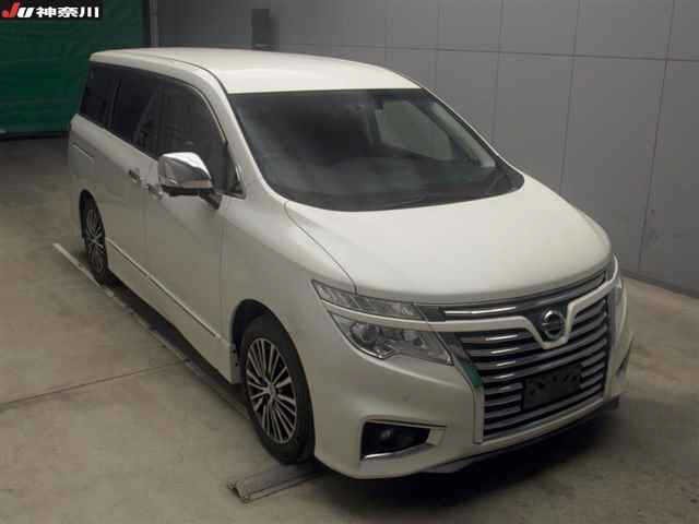 NISSAN ELGRAND