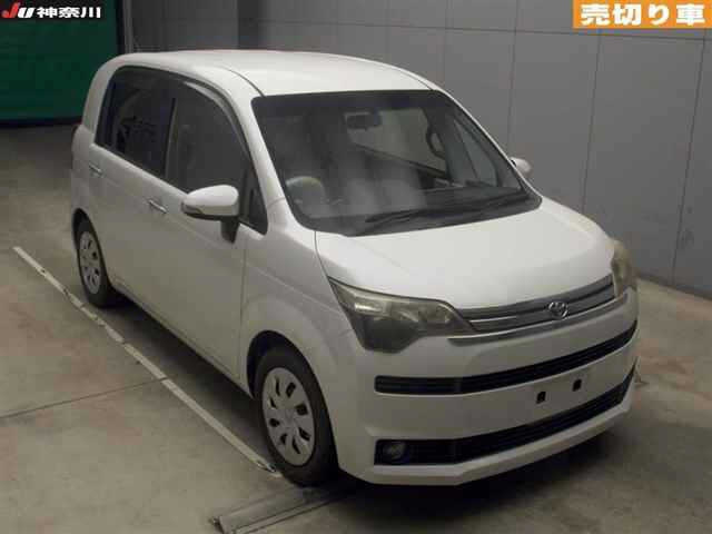TOYOTA SPADE