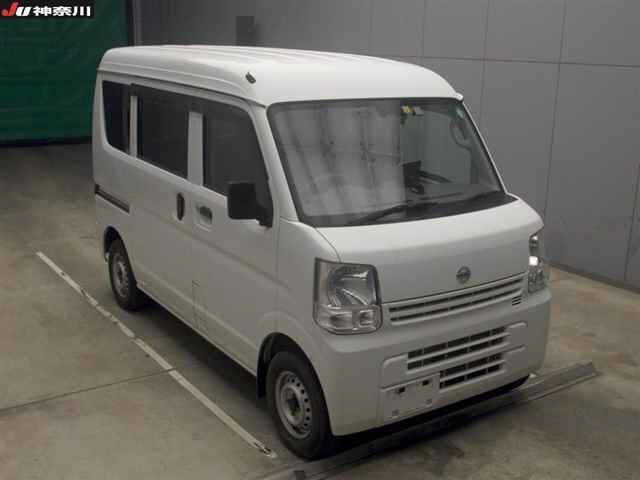 NISSAN CLIPPER VAN