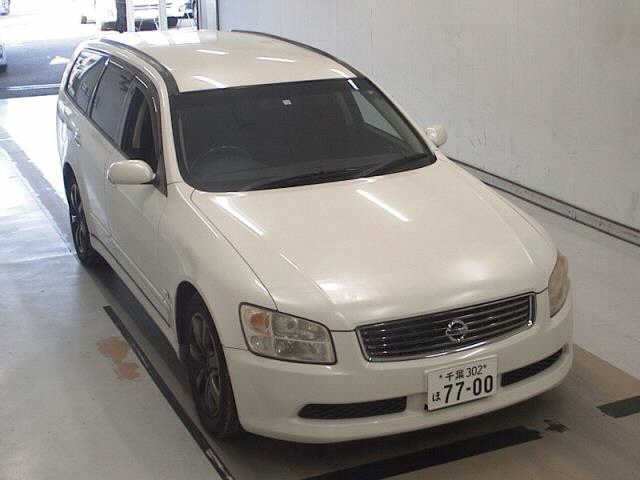 NISSAN STAGEA