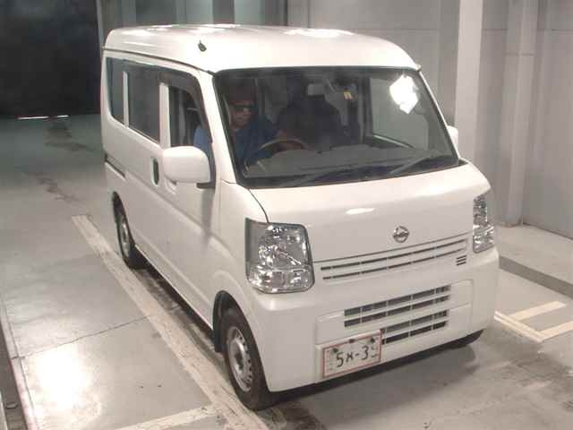 NISSAN CLIPPER VAN