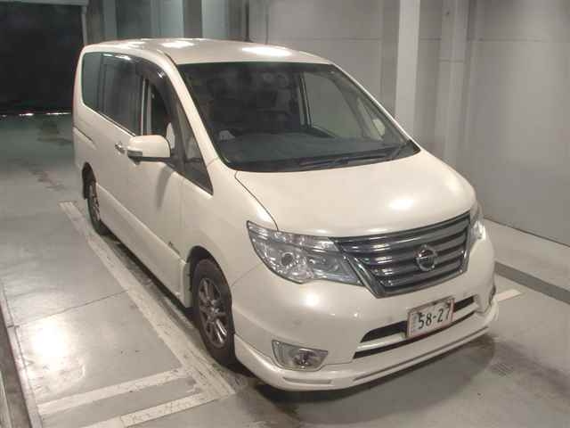 NISSAN SERENA