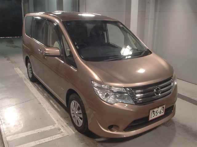 NISSAN SERENA