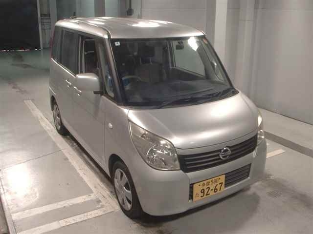 NISSAN ROOX