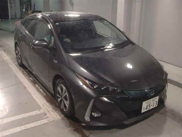 TOYOTA PRIUS PHV