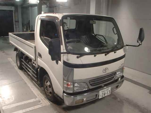 TOYOTA DYNA
