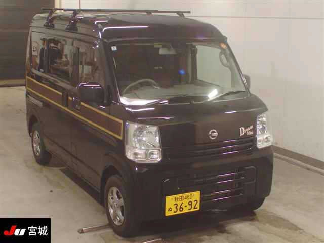 NISSAN CLIPPER VAN