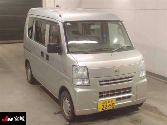 NISSAN CLIPPER VAN