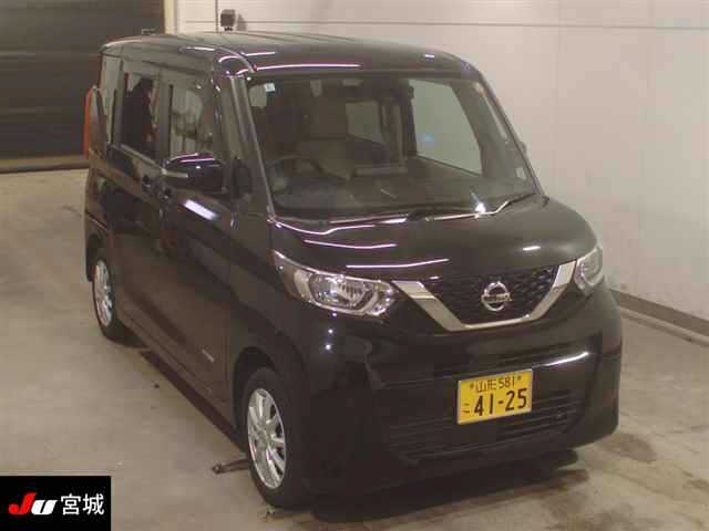 NISSAN ROOX