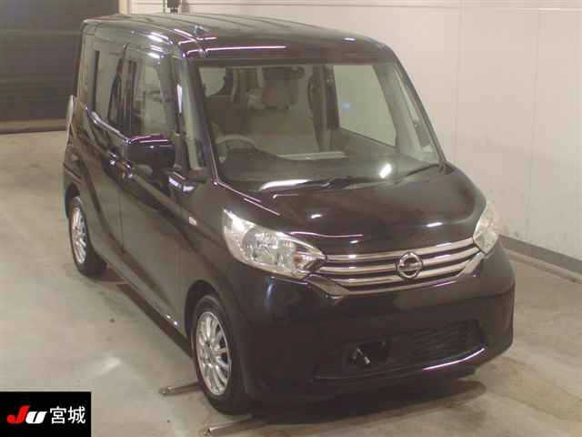 NISSAN DAYZ ROOX