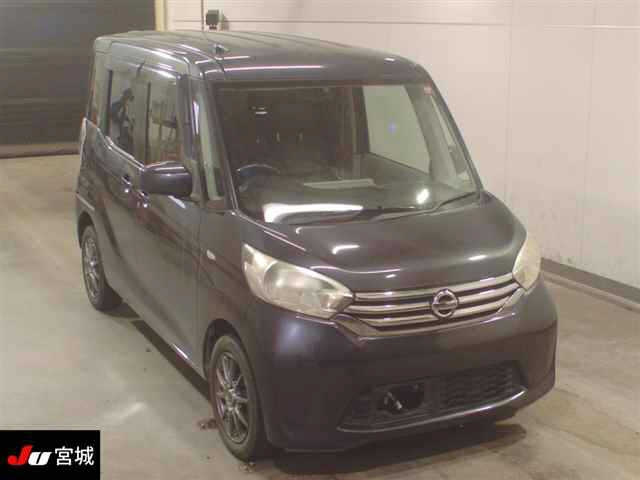 NISSAN DAYZ ROOX