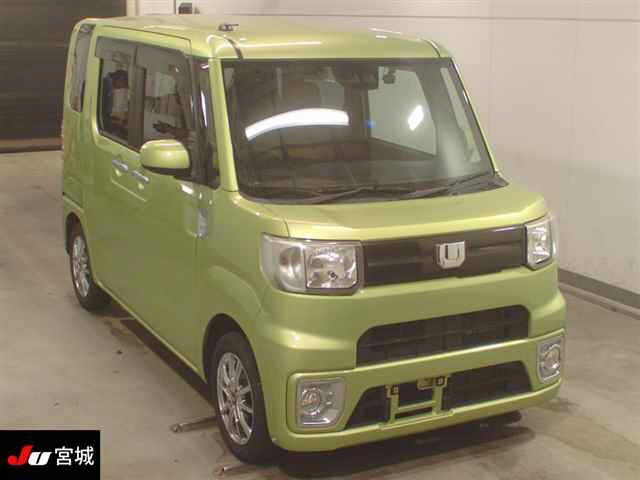 DAIHATSU WAKE