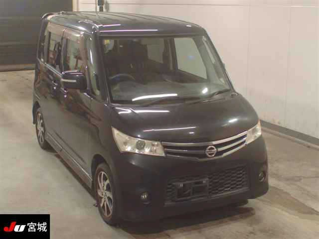 NISSAN ROOX