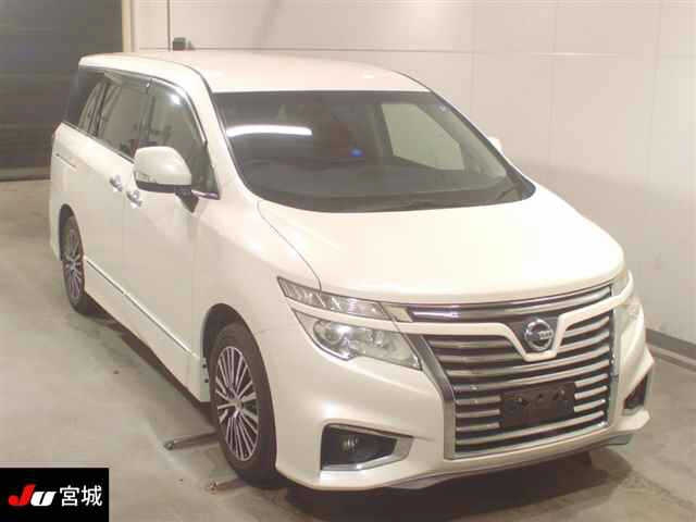 NISSAN ELGRAND