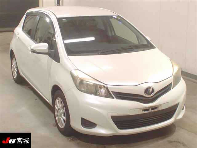 TOYOTA VITZ