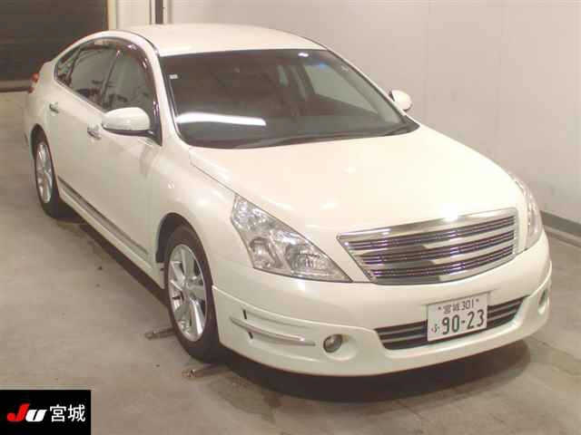NISSAN TEANA