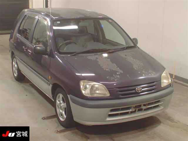TOYOTA RAUM