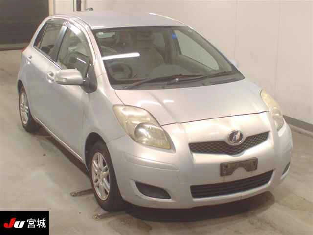 TOYOTA VITZ