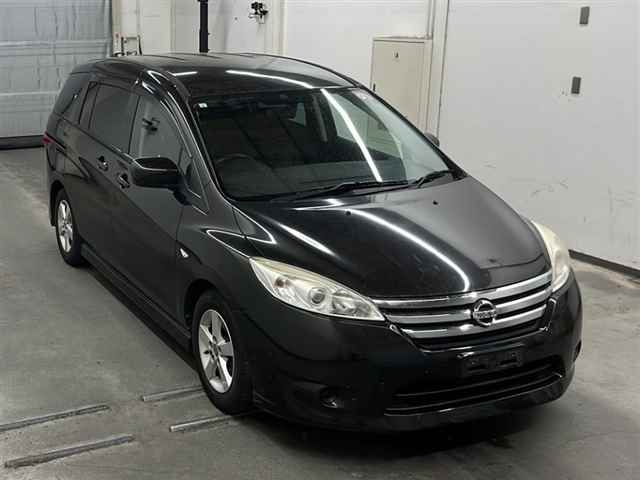 NISSAN LAFESTA