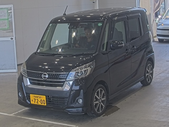 NISSAN DAYZ ROOX