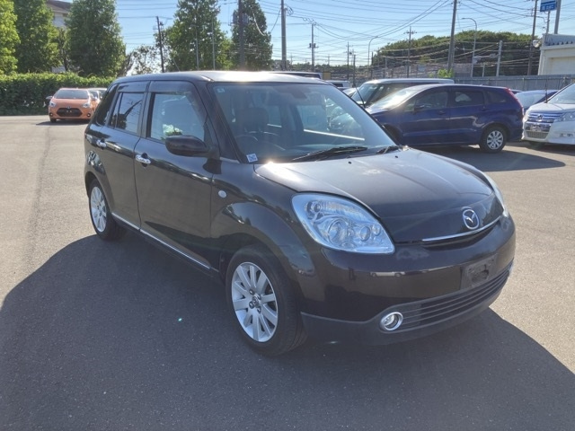 MAZDA VERISA