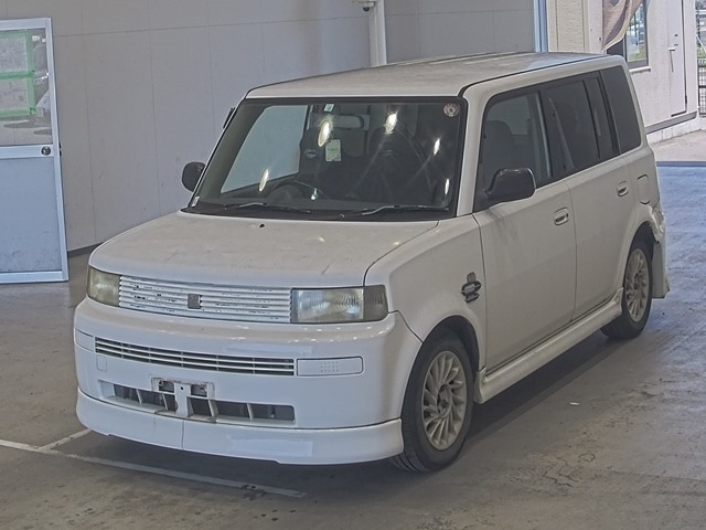 TOYOTA BB
