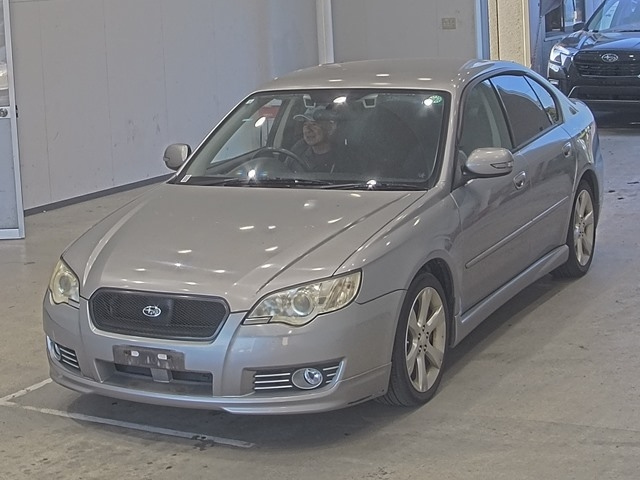 SUBARU LEGACY B4