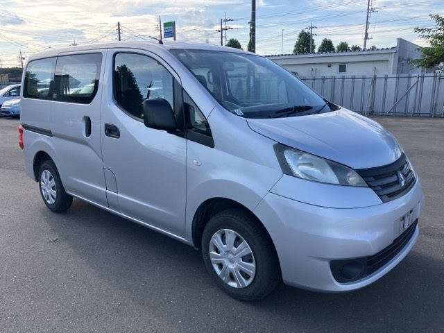 MITSUBISHI DELICA