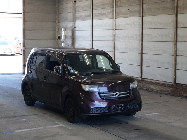TOYOTA BB