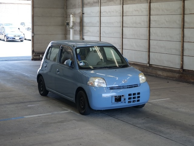 DAIHATSU ESSE