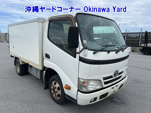 TOYOTA DYNA