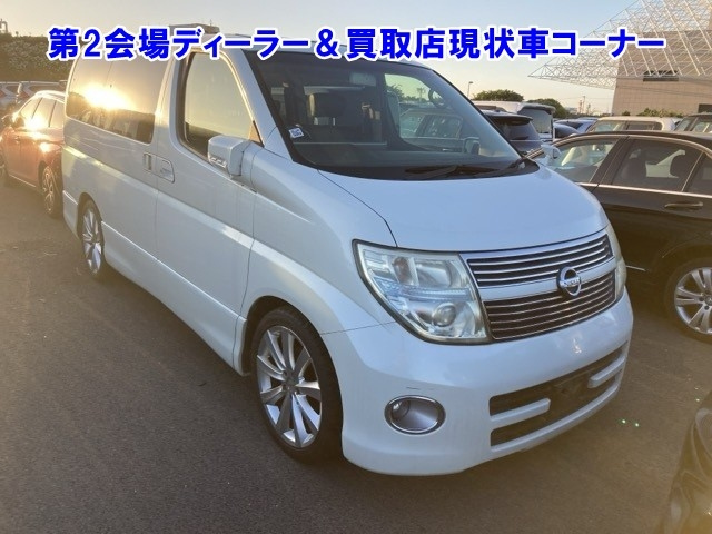 NISSAN ELGRAND