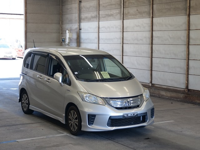 HONDA FREED