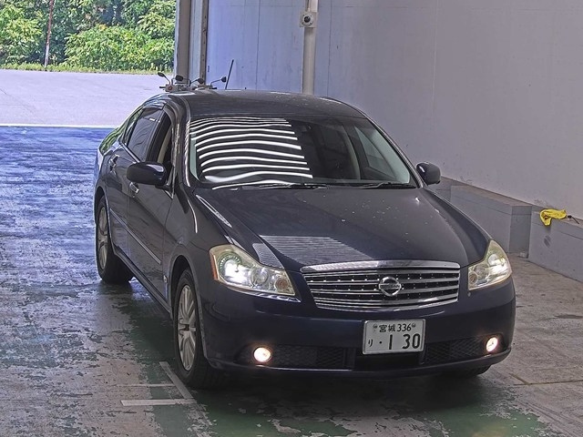 NISSAN FUGA