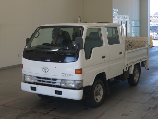 TOYOTA DYNA