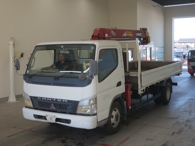 MITSUBISHI CANTER