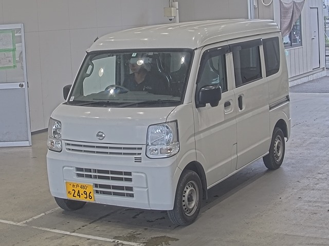 NISSAN CLIPPER VAN