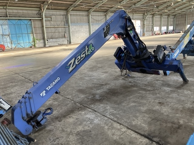 TADANO CRANE