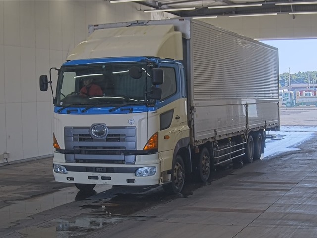 HINO TRUCK