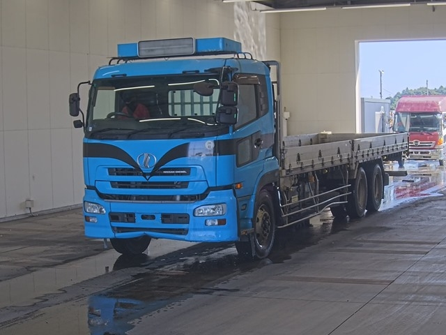 NISSAN QUON