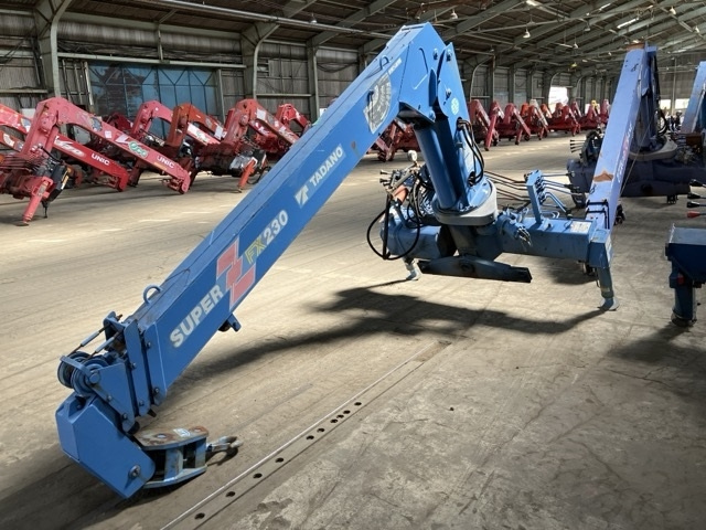 TADANO CRANE